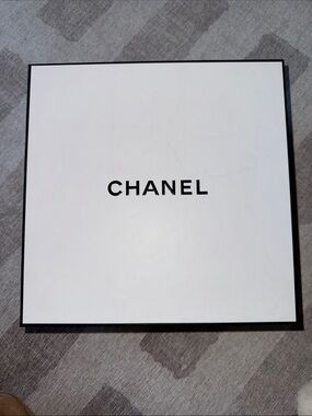 Chanel Box